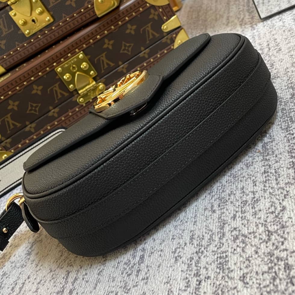 L0vis Vvtt0n Pont 9 Soft MM Grained Calfskin Black M58967 Replica Crossbody Bag