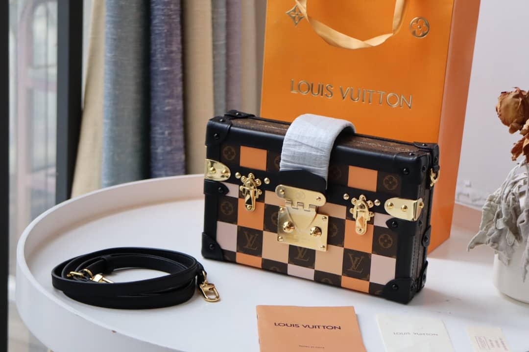 L0vis Vvtt0n Petite Malle Monogram Canvas Replica Bag Orange M40273