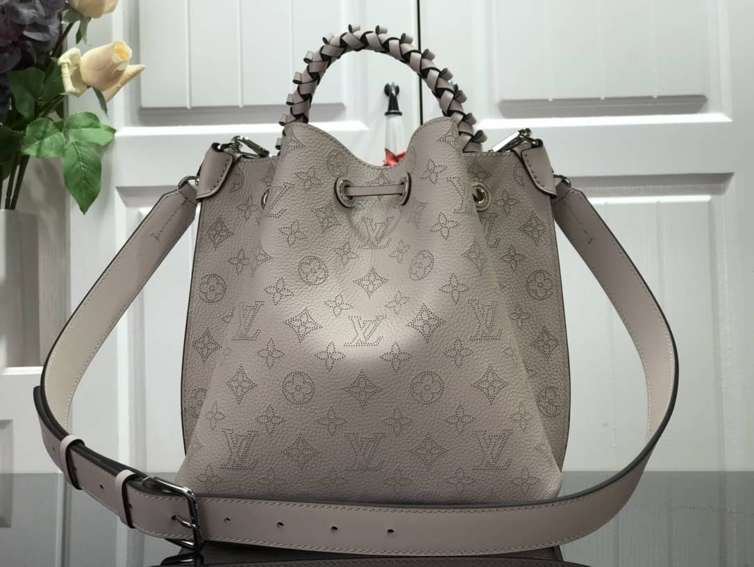 L0vis Vvtt0n Mahina Muria Replica Handbag Gray M55801
