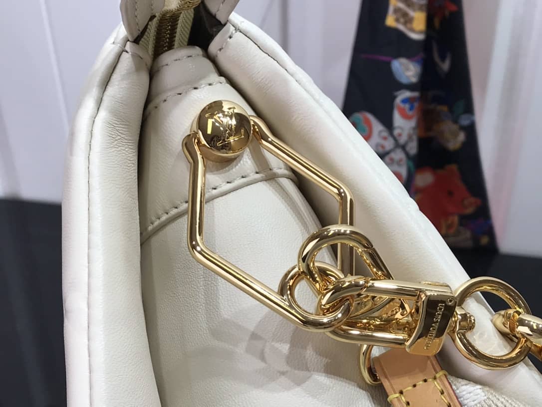 L0vis Vvtt0n Cream Coussin PM Monogram Embossed Lambskin Replica Bag White M57793