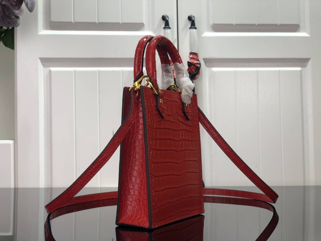 L0vis Vvtt0n Petit Sac Plat Flat Shoulder Bag Replica Red M80169