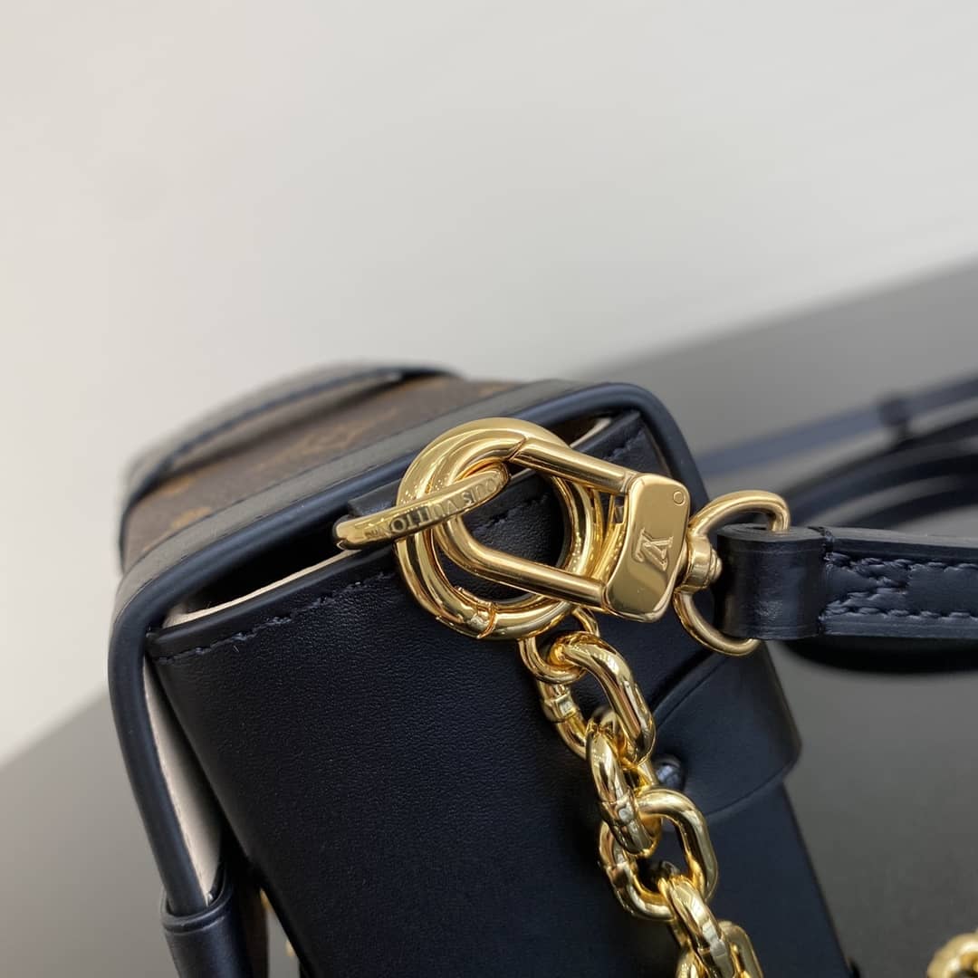 L0vis Vvtt0n Mini Trunk Monogram Canvas Key Chain Replica Bag 44188M