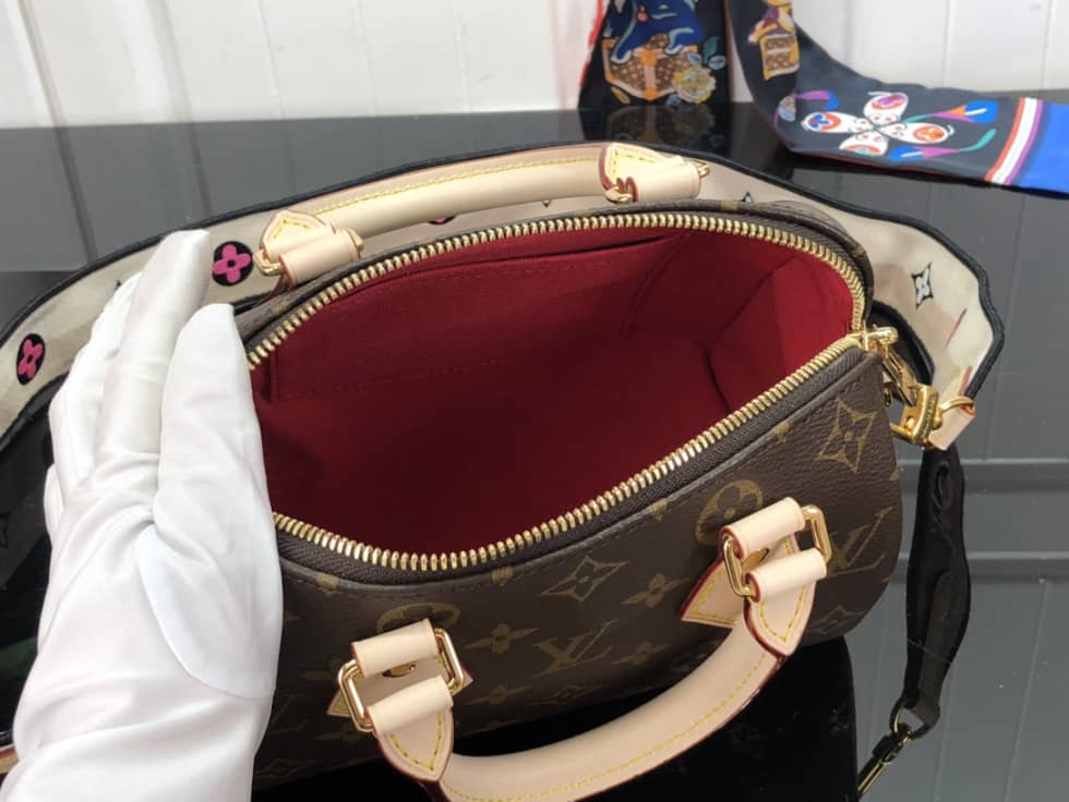 L0vis Vvtt0n Sac Speedy 20 Monogram M41114 Replica Shoulder Bag