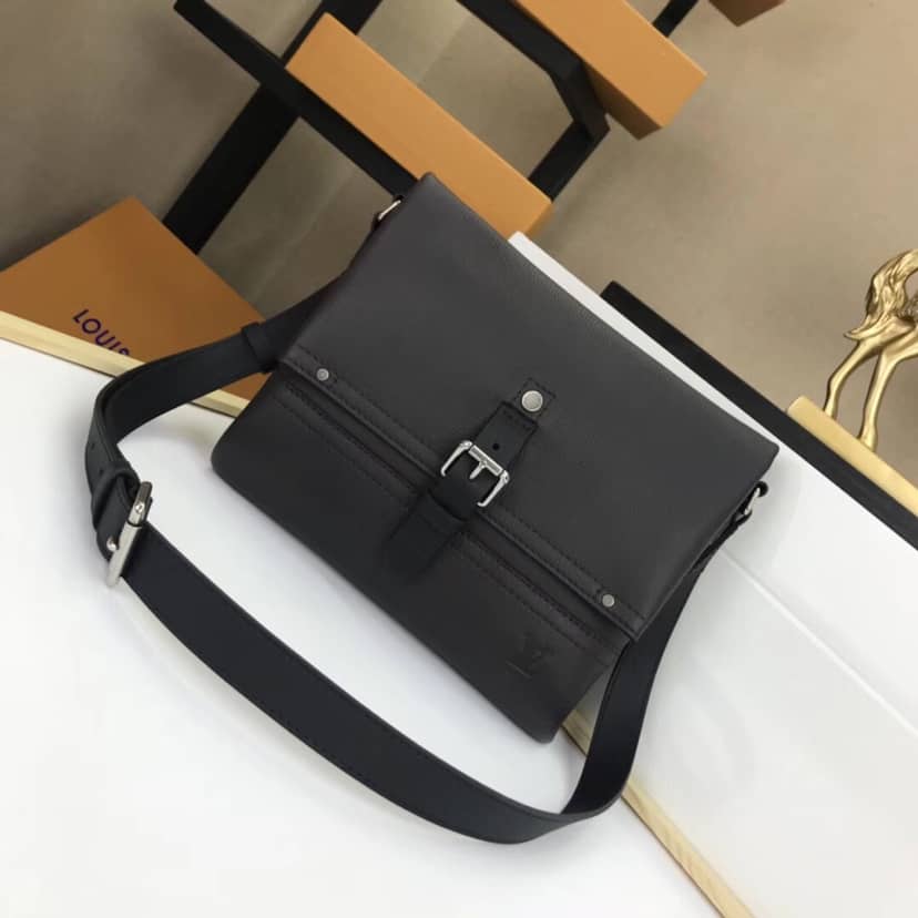 L0vis Vvtt0n Canyon PM Utah Leather Messenger Bag Replica M54962