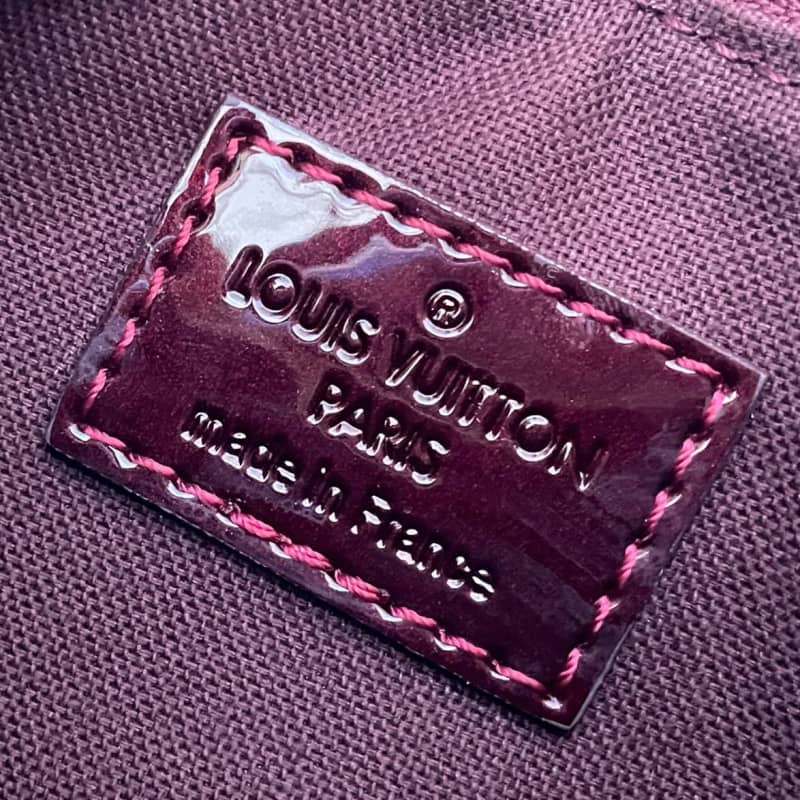 L0vis Vvtt0n Pochette Dupe  Monogram Vernis Accessories Pouch Purple M58009