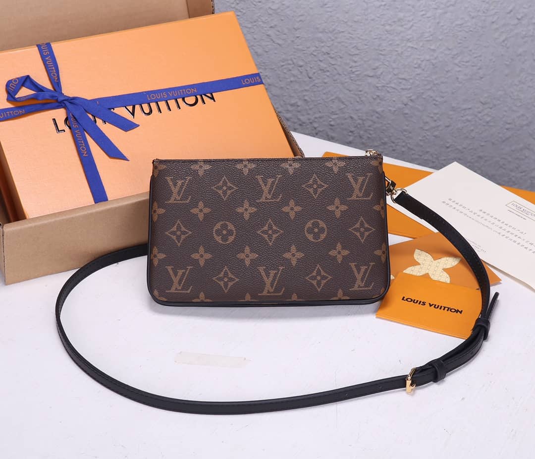 L0vis Vvtt0n Pochette Double Zip Monogram Replica Bag M69203