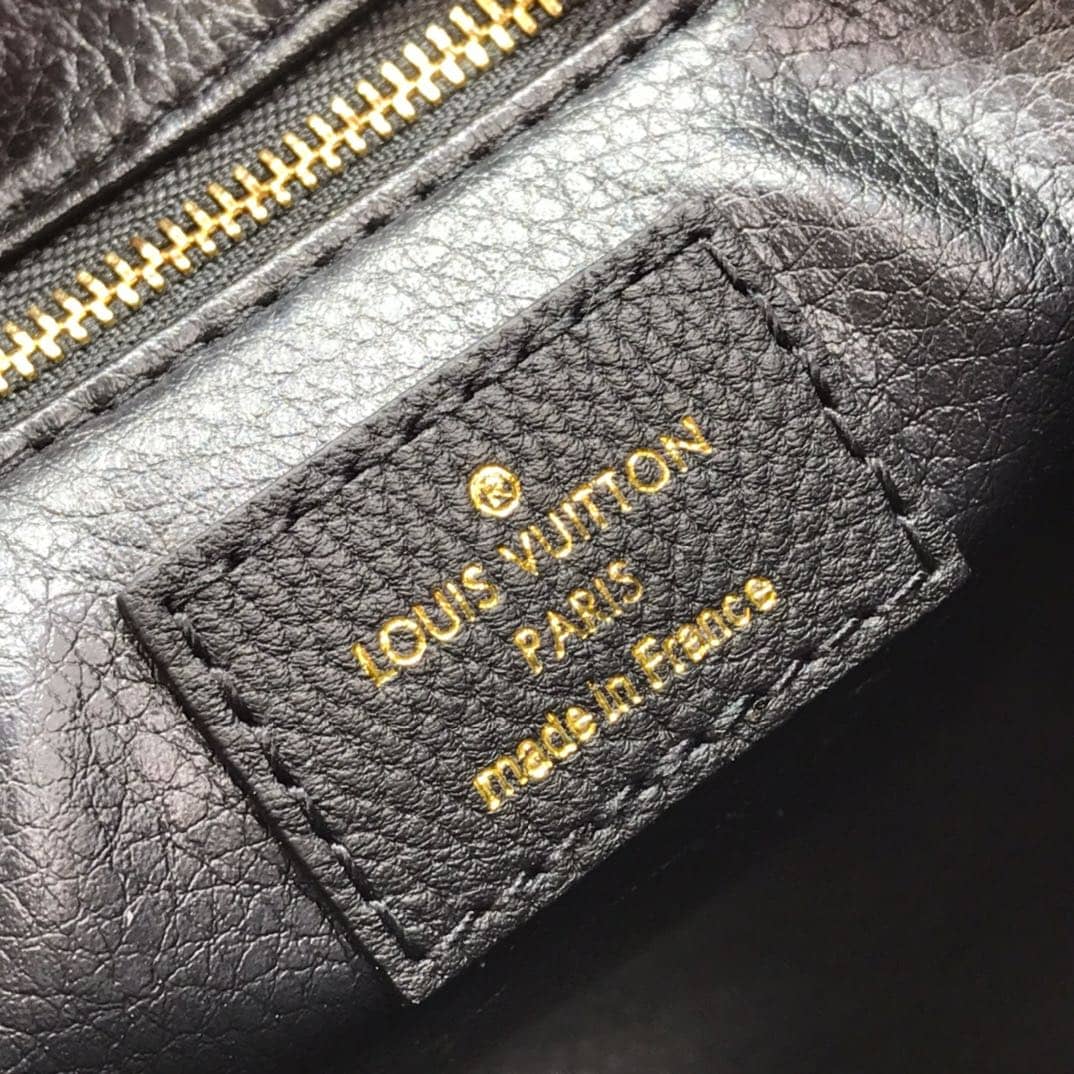 L0vis Vvtt0n Pallas Beauty Case Monogram Canvas Replica Black M64123