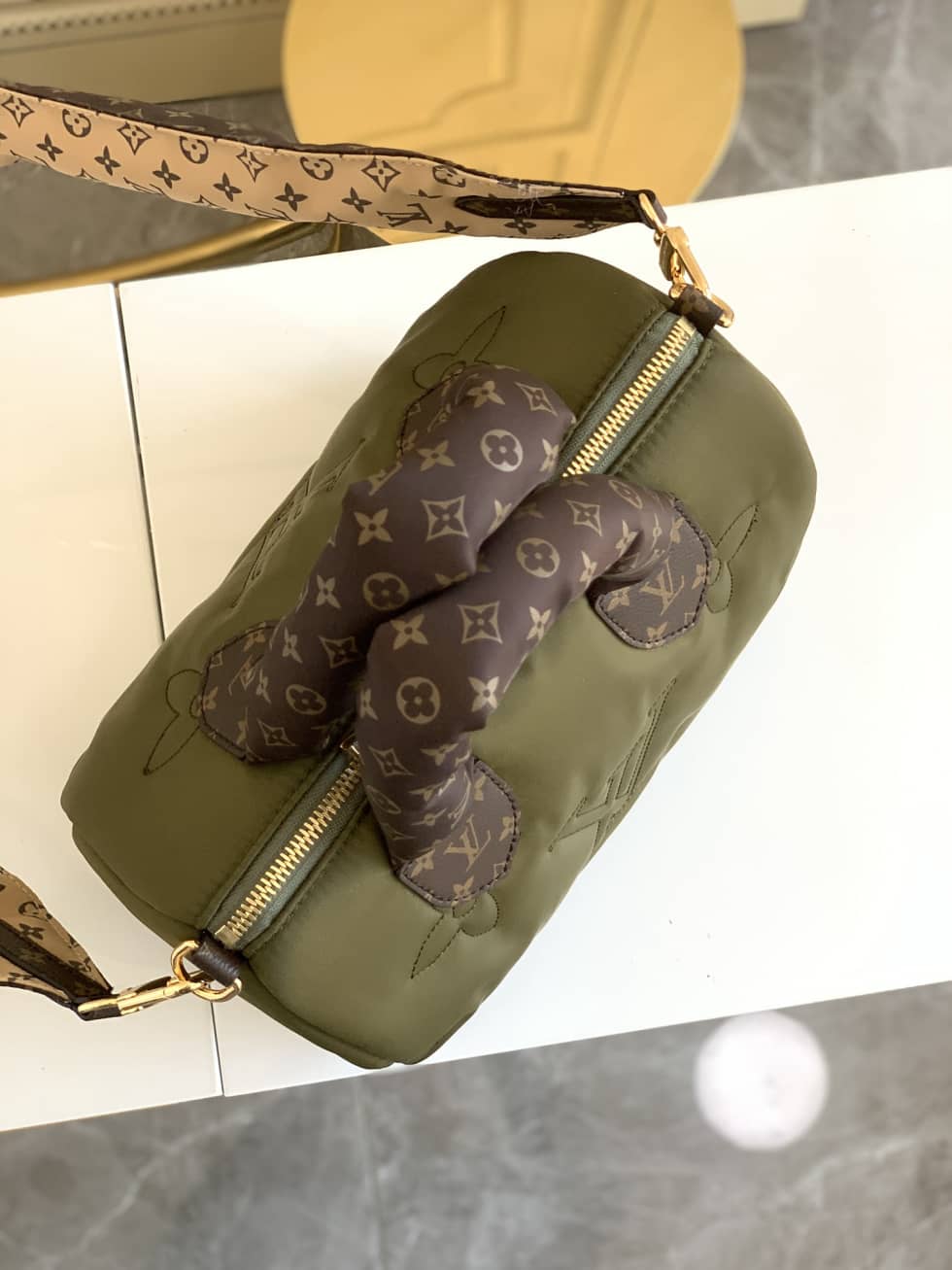 L0vis Vvtt0n Replica Bags Speedy Bandouliere 25 Green M59009