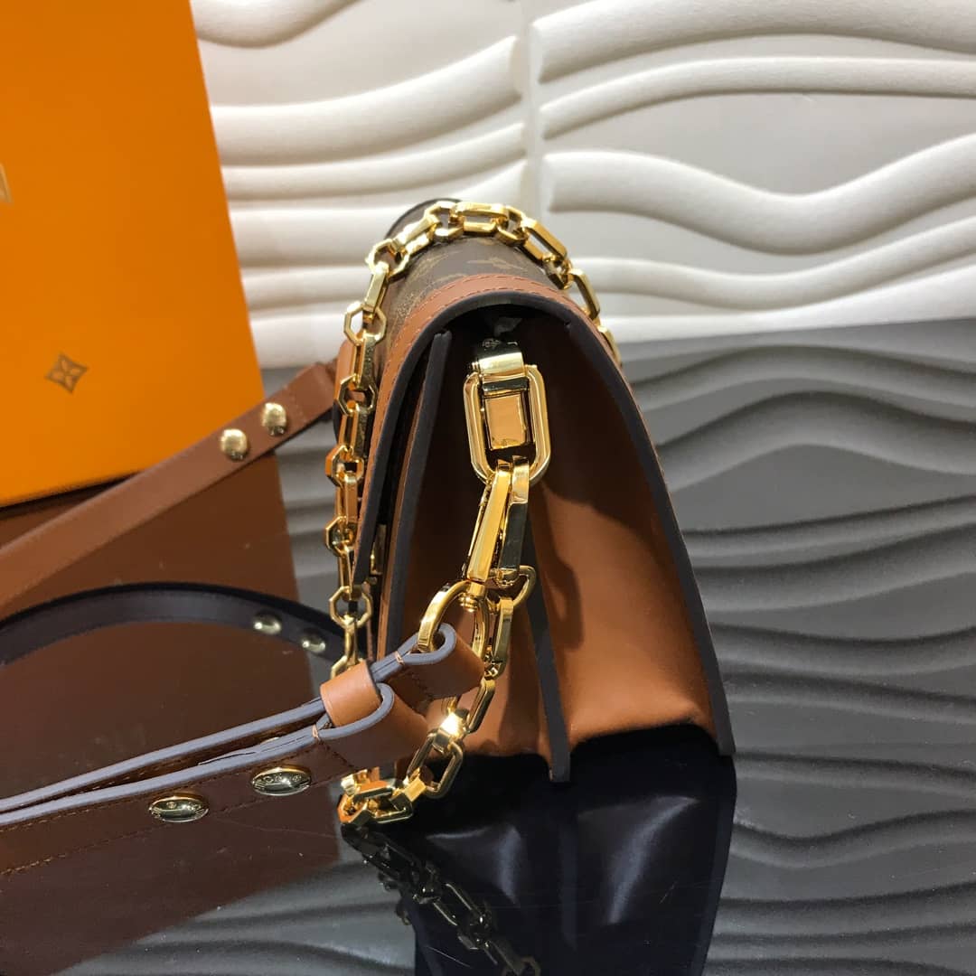 L0vis Vvtt0n Reverse Monogram Dauphine MM M45958 Shoulder Bag Replica