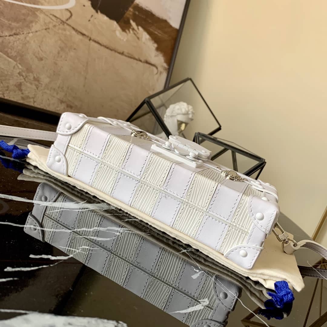 Perfect LV Replicas Petite Malle Box Bag