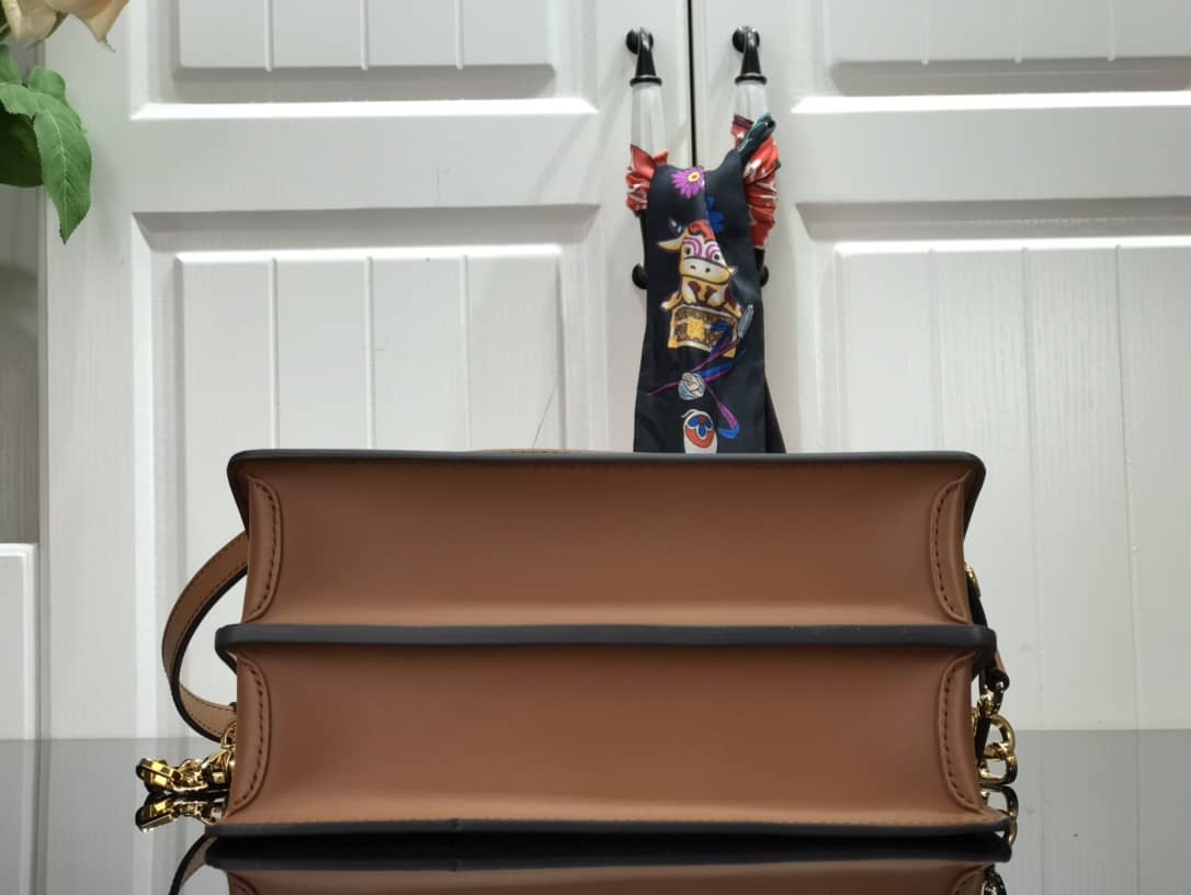 L0vis Vvtt0n Since 1854 Dauphine Mini Replica Handbag Red M57172