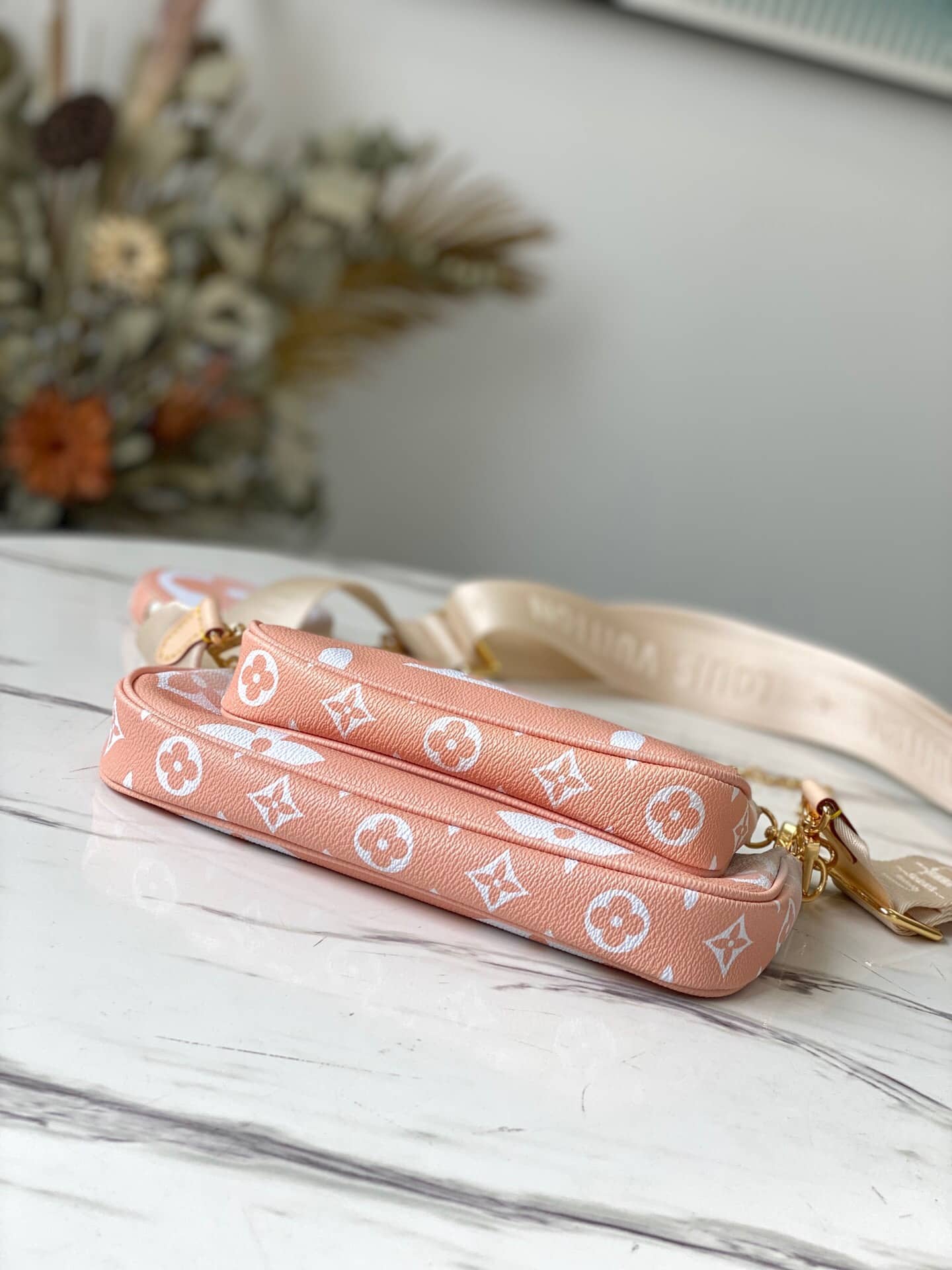 L0vis Vvtt0n Multi Pochette Accessoires Monogram Calfskin Replica Bag M57634