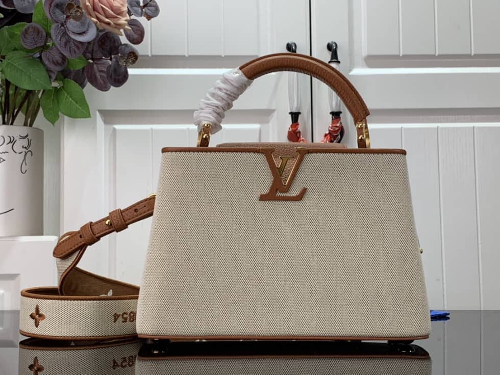 L0vis Vvtt0n Capucines BB M59872 Replica Shoulder Bag