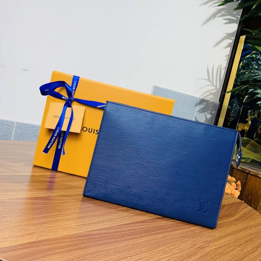 L0vis Vvtt0n Replica Toiletry Pouch 26 Epi Leather Blue M41366