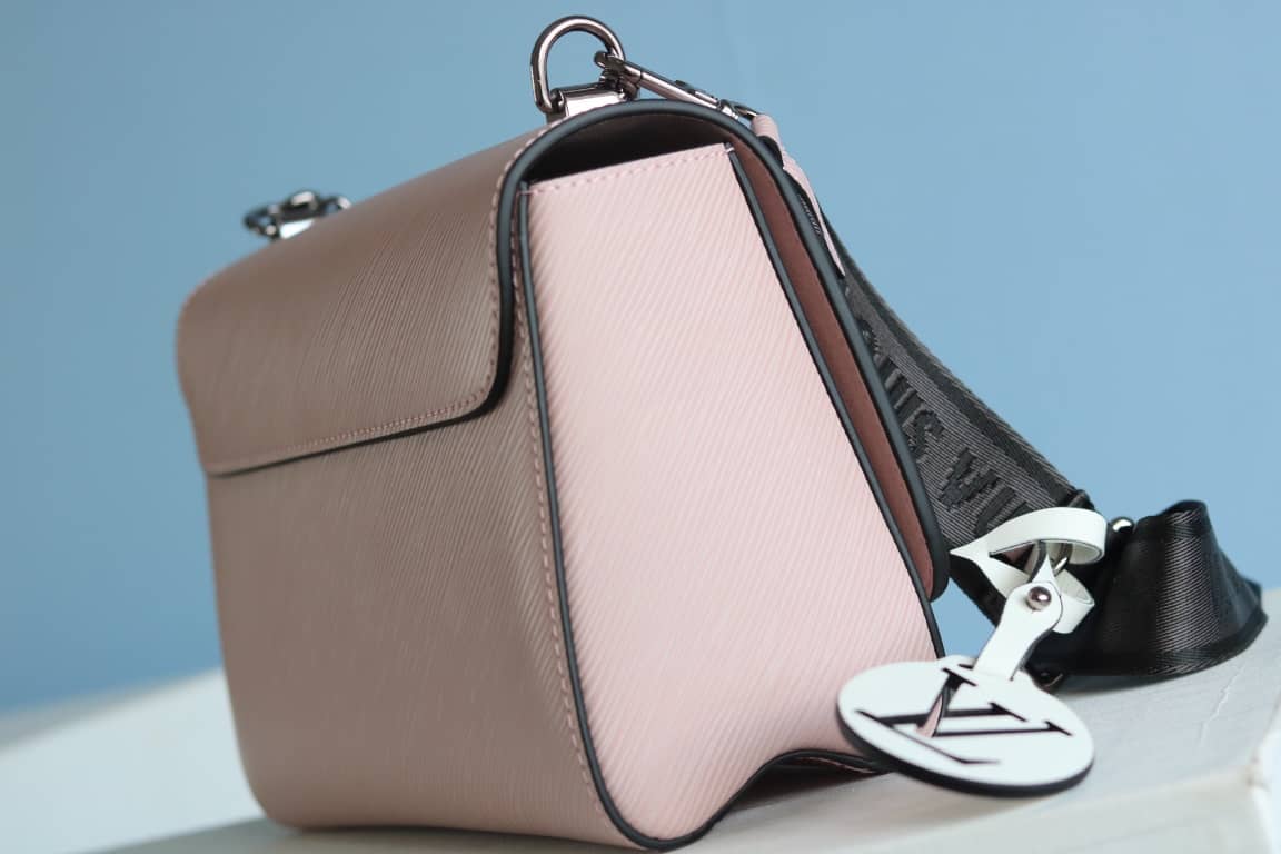 L0vis Vvtt0n Textured Epi Leather Twist Series Bag