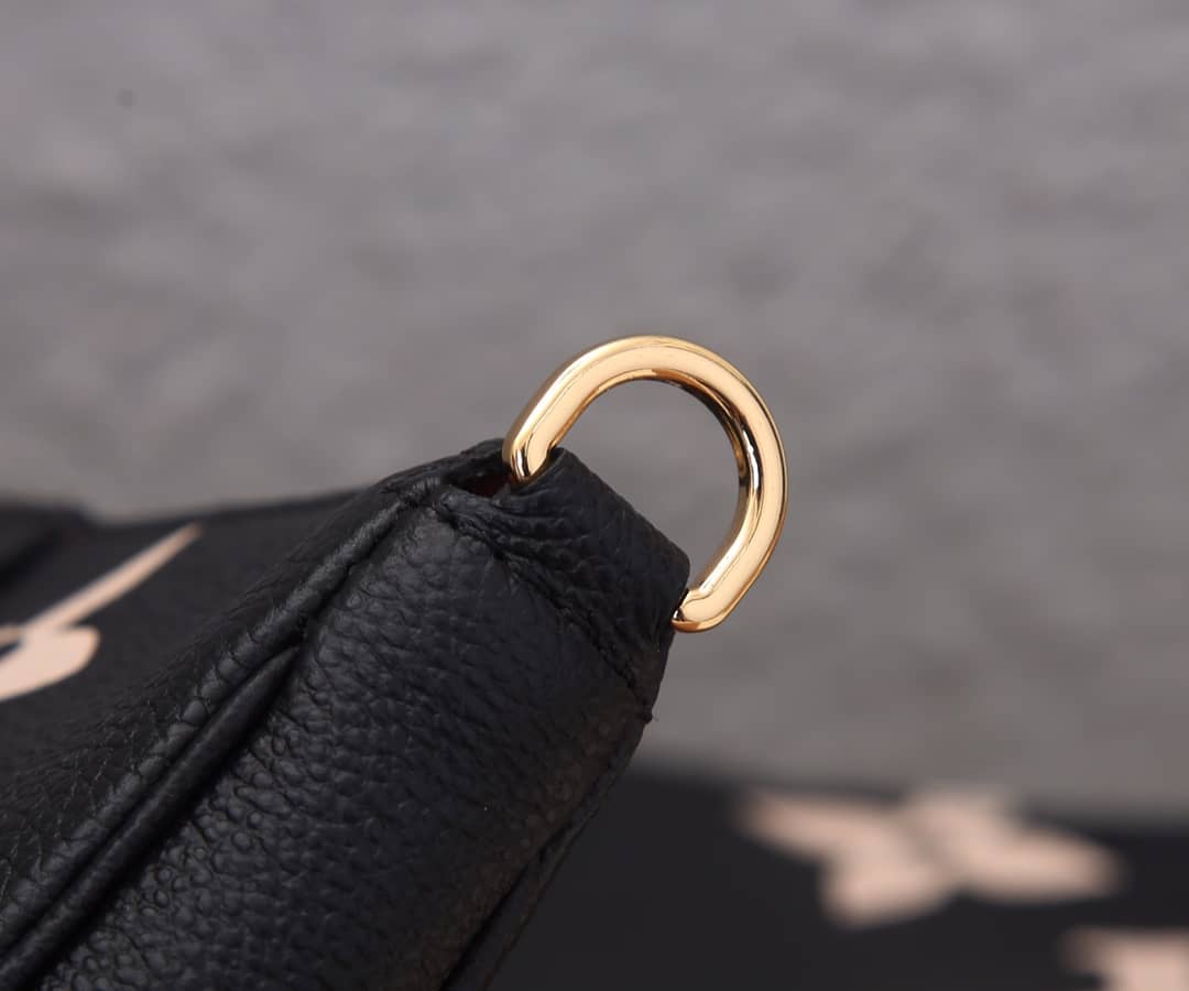 L0vis Vvtt0n Pochette Monogram Empreinte Cowhide Leather Replica Crossbody Bag Black M45777