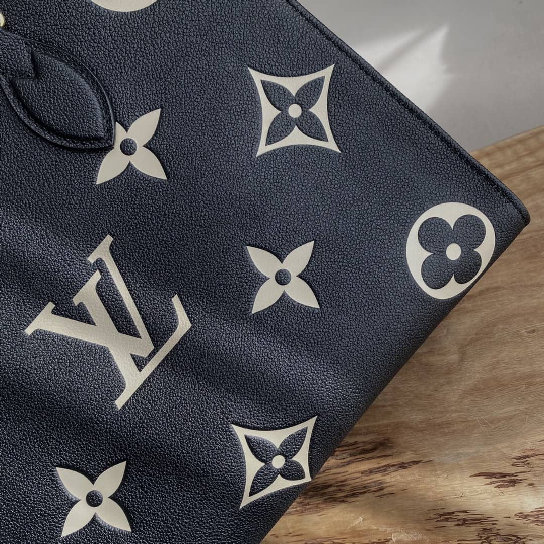 L0vis Vvtt0n Empreinte OnTheGo MM Bag Replica Black M45495