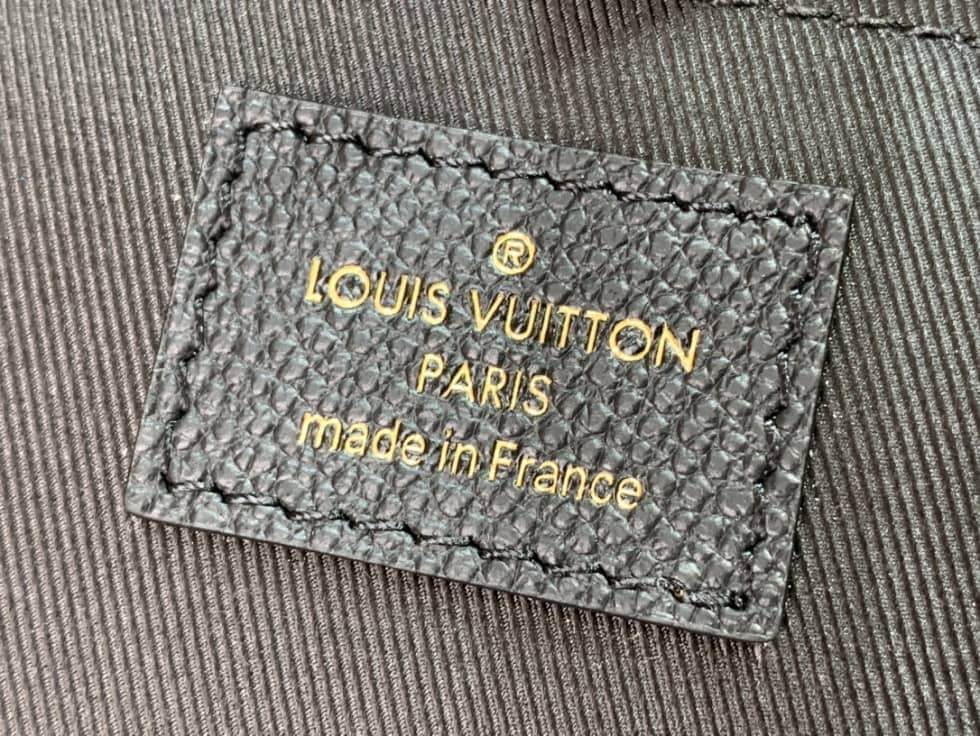 L0vis Vvtt0n Empreinte Montsouris M45638 Replica Backpack