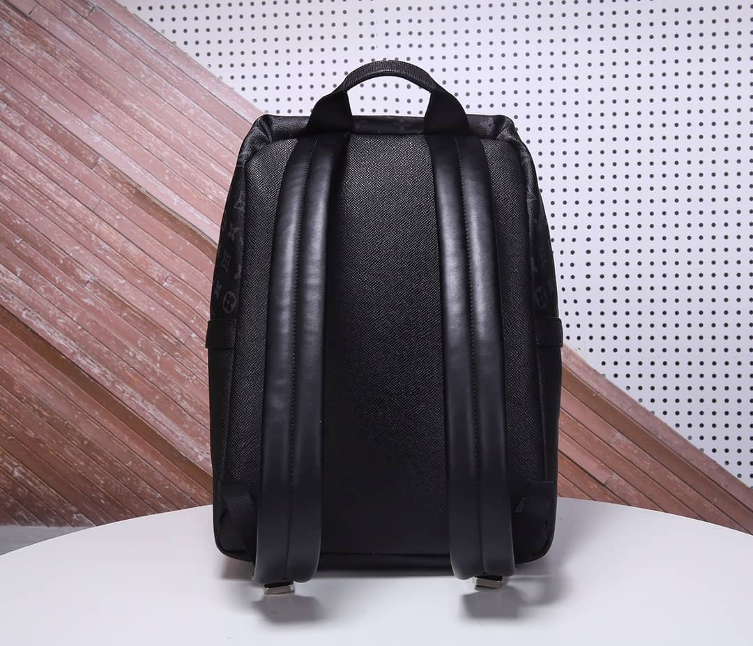 L0vis Vvtt0n Discovery PM Leather Canvas Black M30230 Replica Backpack