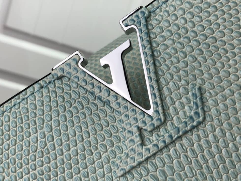 L0vis Vvtt0n Capucines BB Collection Blue N98093 Replica Shoulder Bag