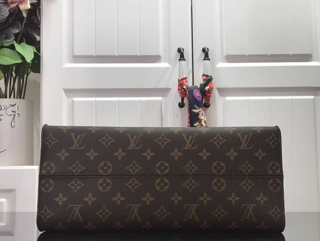 L0vis Vvtt0n Monogram Giant Canvas Onthego MM Bag Replica M45039