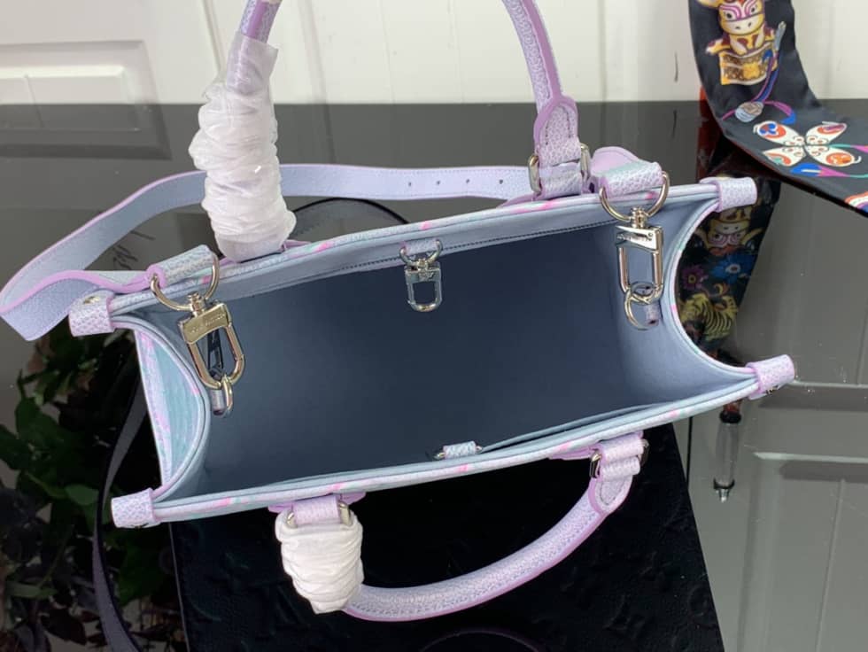 L0vis Vvtt0n Onthego PM Purple M46067 Replica Tote