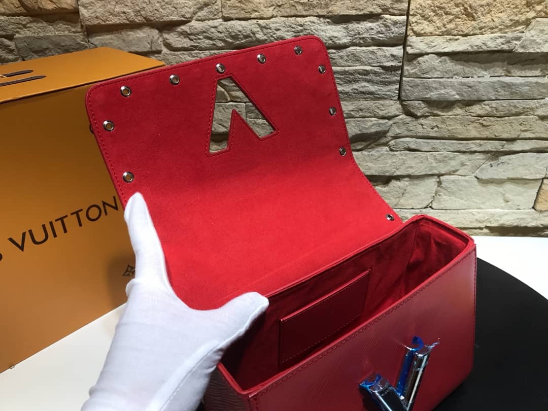 L0vis Vvtt0n AAA Replica Twist MM Chain Shoulder Bag