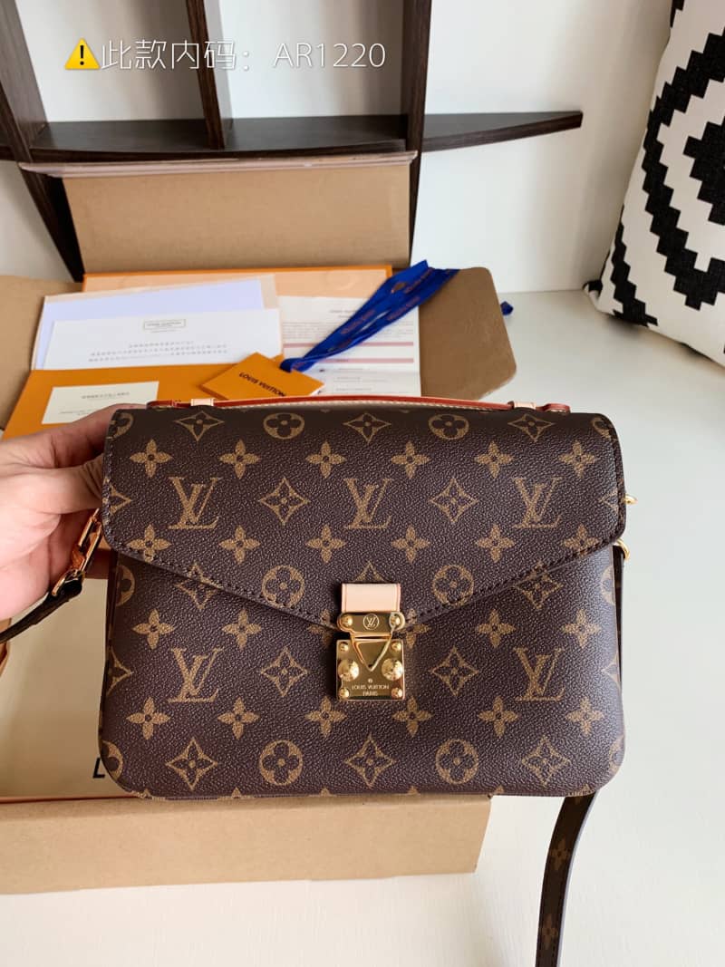 L0vis Vvtt0n Monogram Pochette Metis Crossbody Bag Replica M44875