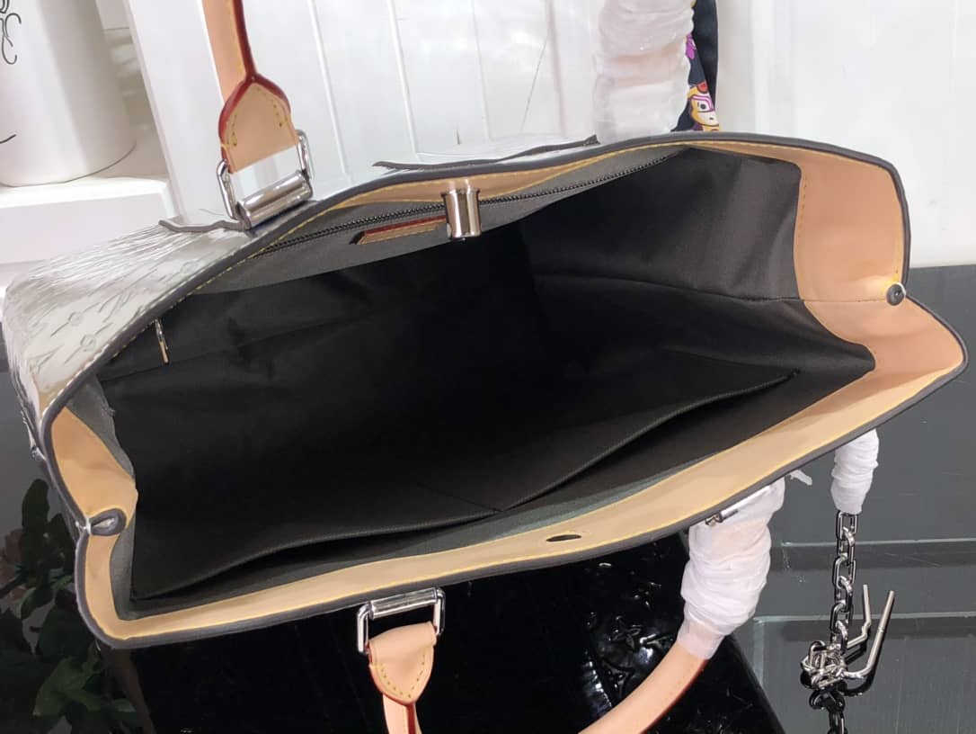 L0vis Vvtt0n Sac Plat Monogram Mirror Coated Canvas Replica Bag