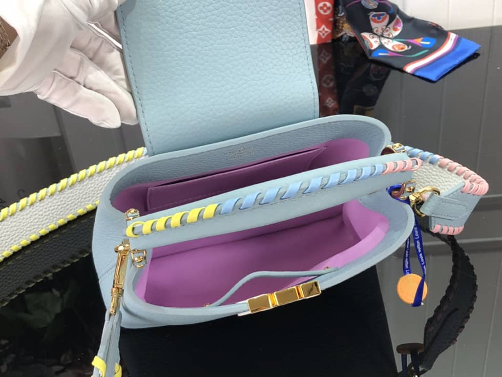 L0vis Vvtt0n Capucines Mini M57945 Replica Shoulder Bag