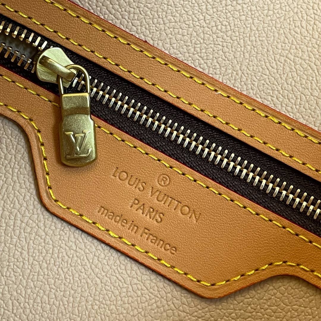 L0vis Vvtt0n Petit PM Monogram Canvas Brown M42238 Replica Bucket Bag