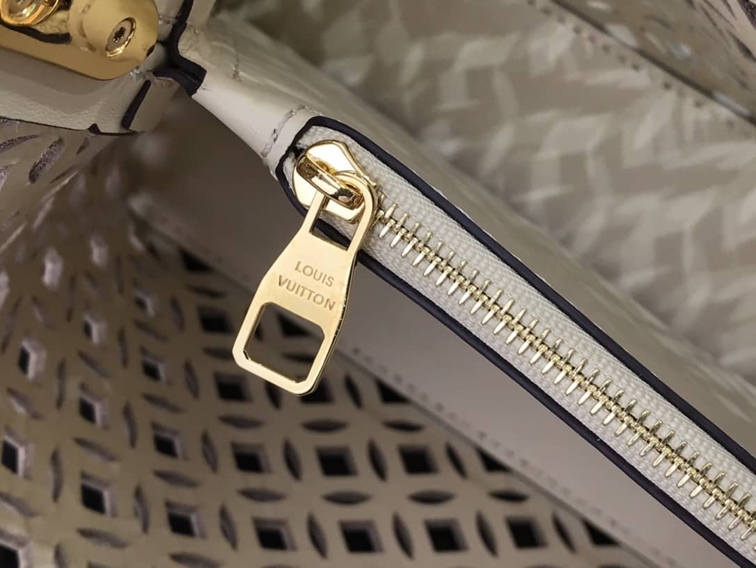 L0vis Vvtt0n Capucines BB Cutout Leather Bag Replica Apricot M57228