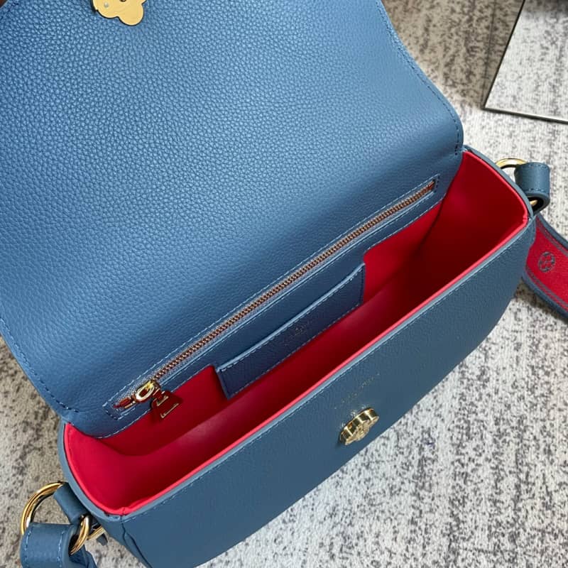 L0vis Vvtt0n Pont 9 Soft MM Grained Calfskin Leather Replica Bag Blue M58968