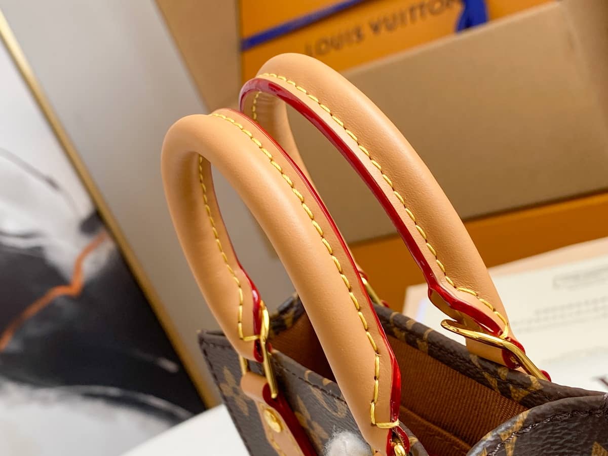 L0vis Vvtt0n Monogram Petit Sac Plat 2Way Replica Shoulder Bag M69442