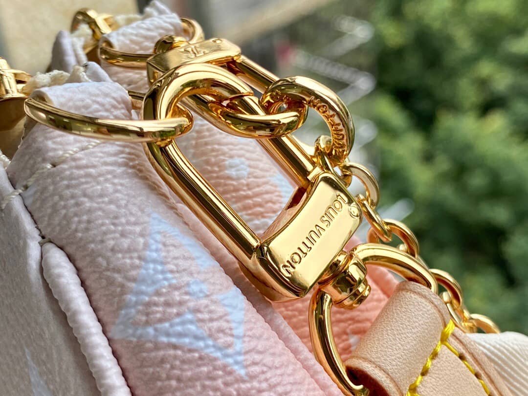 L0vis Vvtt0n Multi Pochette Accessoires Monogram Calfskin Replica Bag M57634