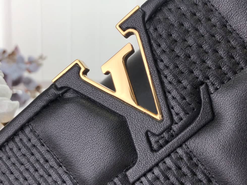 L0vis Vvtt0n Capucines BB Black M59225 Replica Shoulder Bag