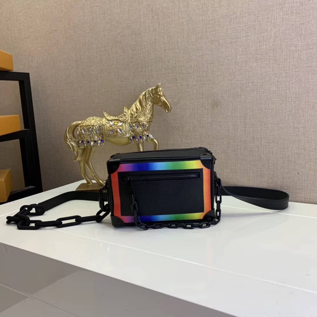 L0vis Vvtt0n Mini Soft Trunk Replica Crossbody Bag M30351