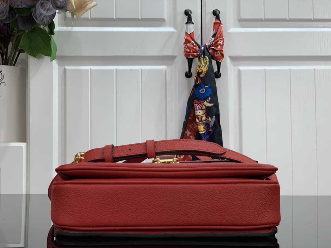 L0vis Vvtt0n Pochette Metis Marine Leather Red M44071 Replica Shoulder Bag