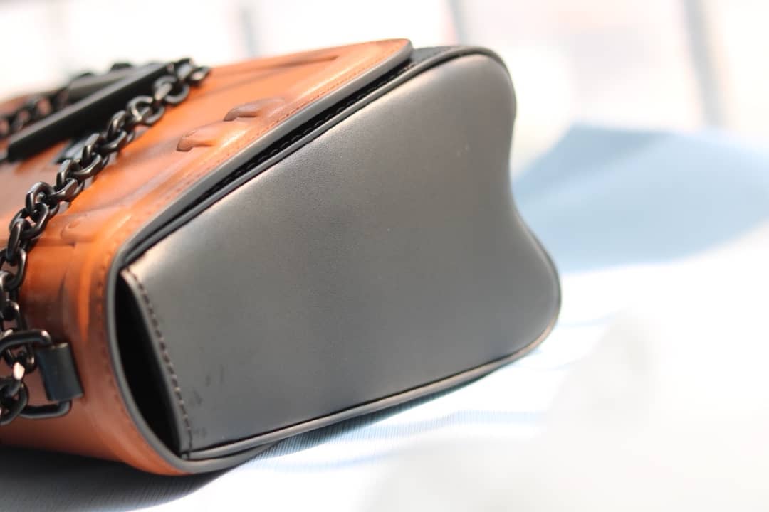 L0vis Vvtt0n Twist Epi Handbag Replica Brown M50320