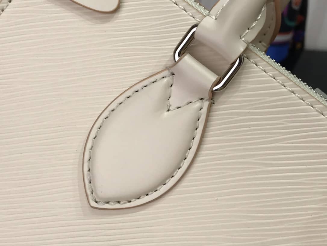 L0vis Vvtt0n Grenelle PM Tote Replica Apricot M57681