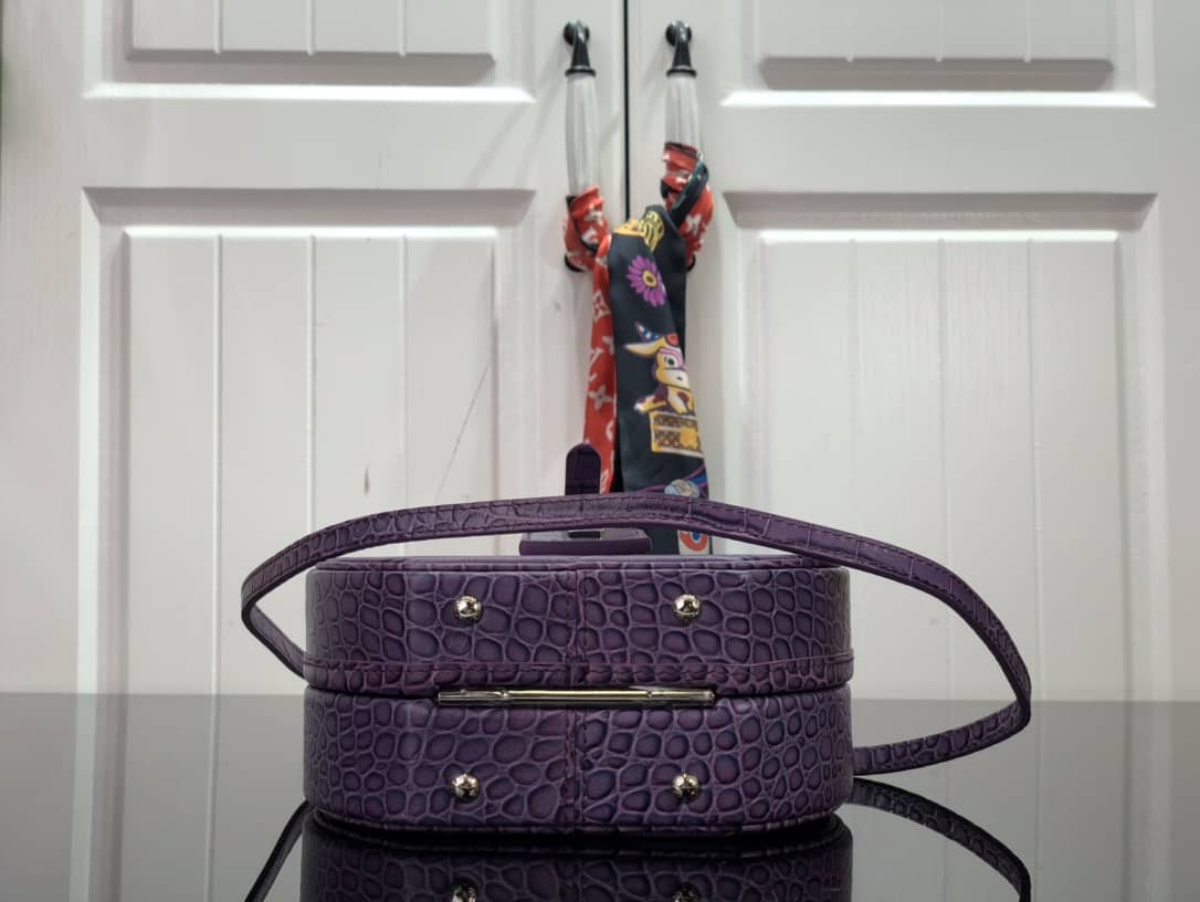 L0vis Vvtt0n Petite Boite Chapeau Crocodilien Brillant Replica Bag Purple N93597