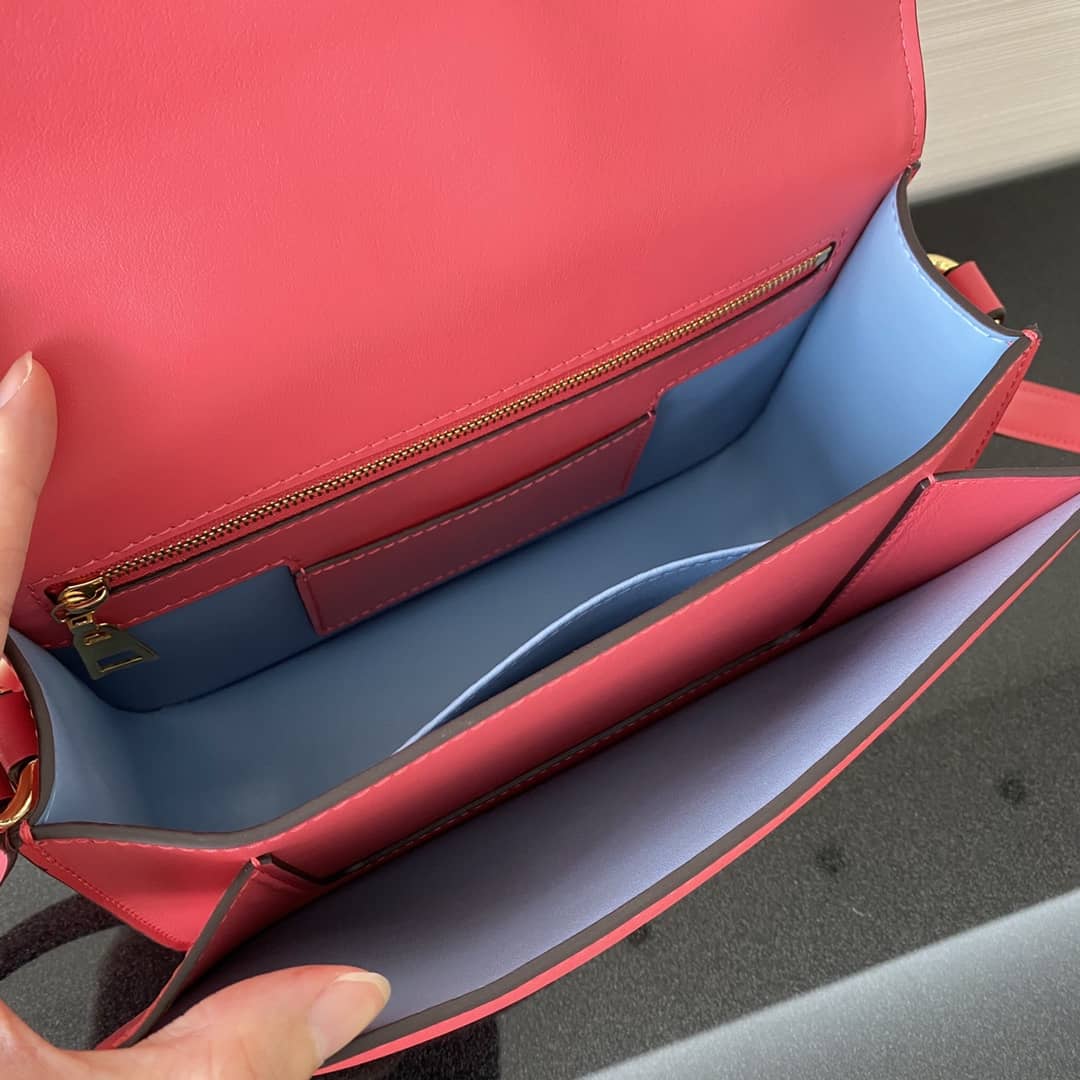 L0vis Vvtt0n Pont 9 Leather Crossbody Bag M55948