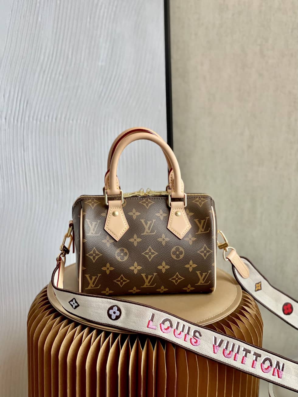 L0vis Vvtt0n Replica Bags Speedy Bandouliere 20 M45948