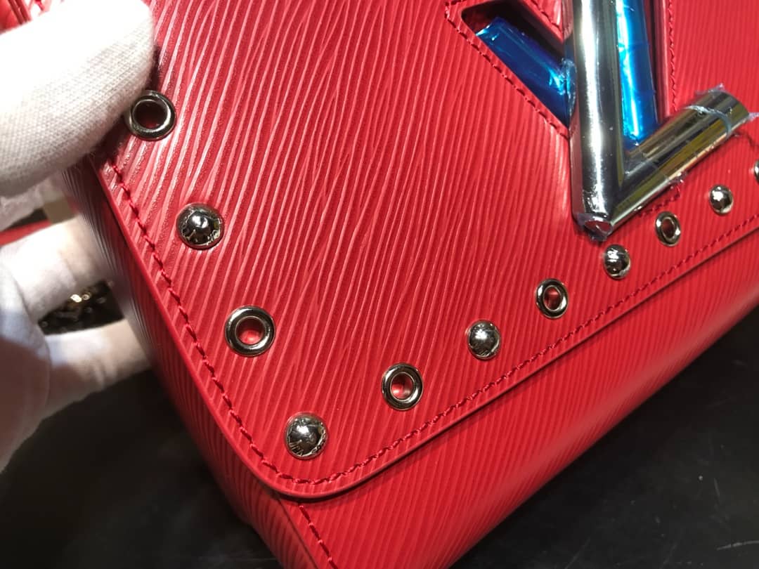 L0vis Vvtt0n AAA Replica Twist MM Chain Shoulder Bag