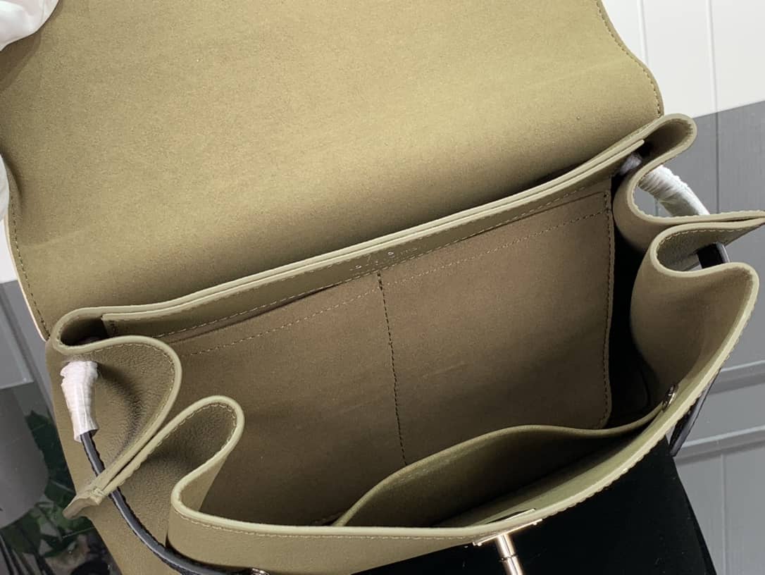 L0vis Vvtt0n Lock Me Ever 2Way Bag Replica Green M52787