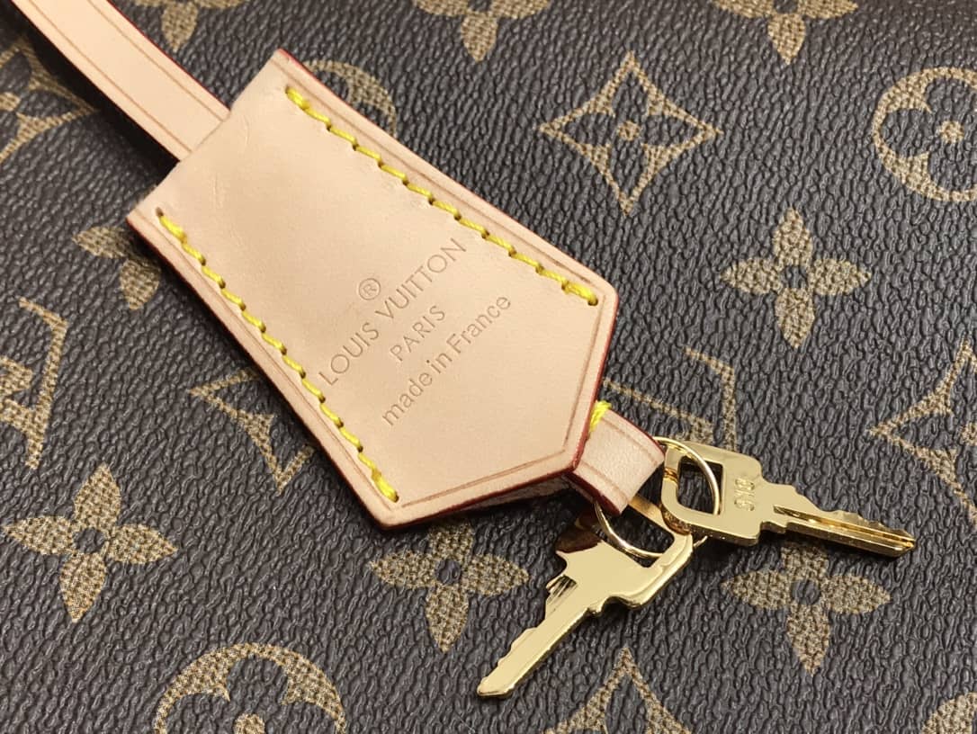 L0vis Vvtt0n Berri PM Monogram Canvas Shoulder Bag Replica M41623