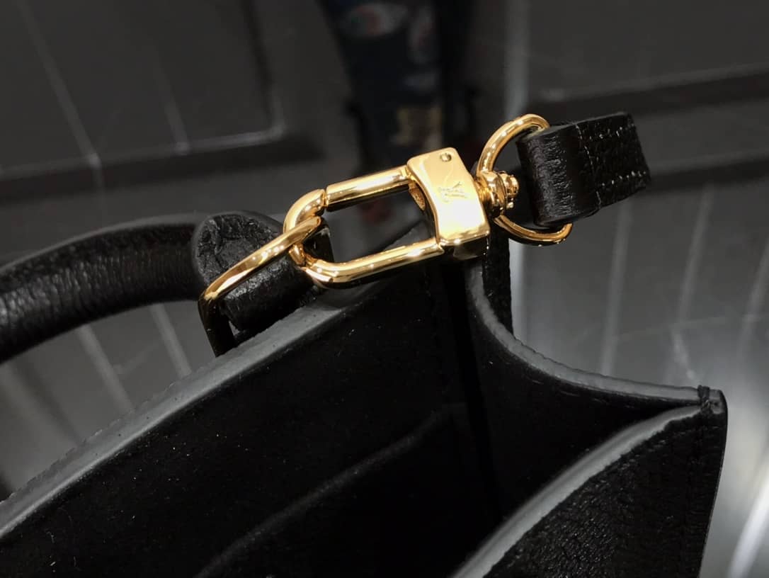 L0vis Vvtt0n Monogram Petit Sac Plat 2Way Replica Shoulder Bag Black M69442