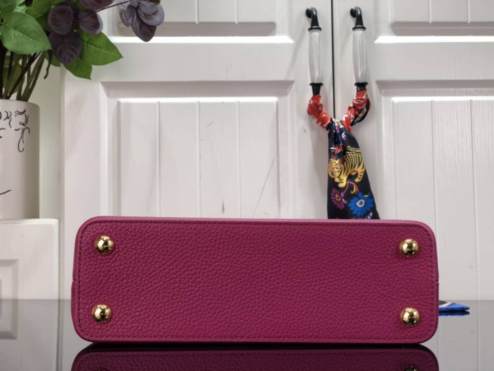 L0vis Vvtt0n Capucines BB Rose M59066 Replica Shoulder Bag