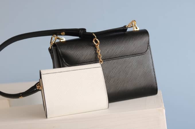 L0vis Vvtt0n Epi Leather Twist Series Bag 2pcs/set