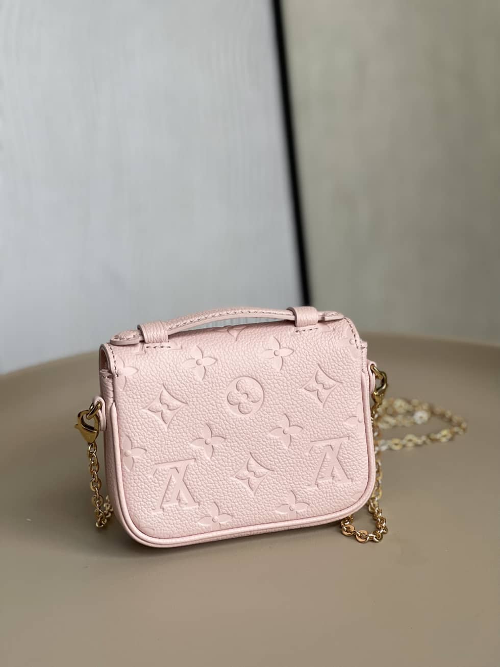 L0vis Vvtt0n Micro Métis Monogram Empreinte Leather 2WAY Chain M81389 Replica Crossbody Bag